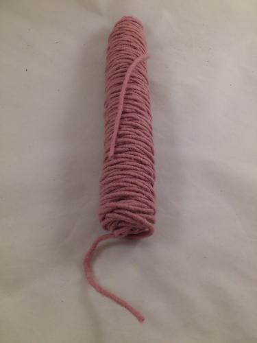 String of wool 55 m. old pink (VI14)